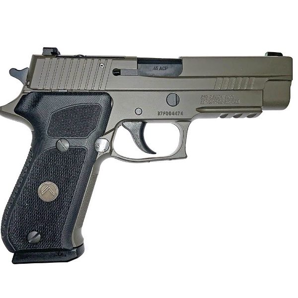 SIG Sauer P220 — .45 ACP, 8-round