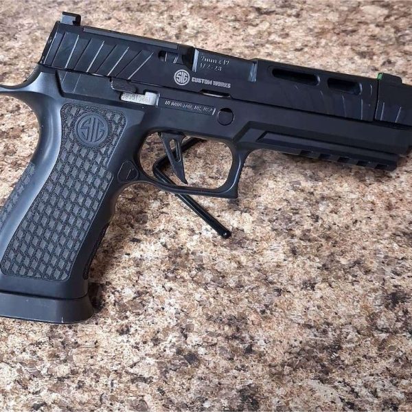 Sig Sauer P320 Spectre — 9mm